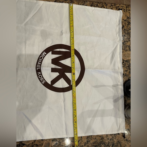 Michael Kors dust bag - Picture 2 of 2